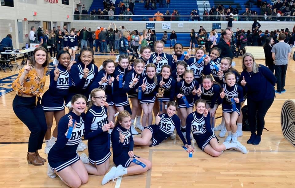 Girls Middle School Competitive Cheer