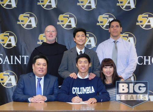 Congratulations to Michael Chang for committing to Columbia University for swimming. 