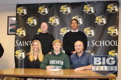 Congratulations to Justin Meyn for committing to Binghamton University for swimming. 
